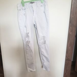 Judy Blue White Distressed Jeans